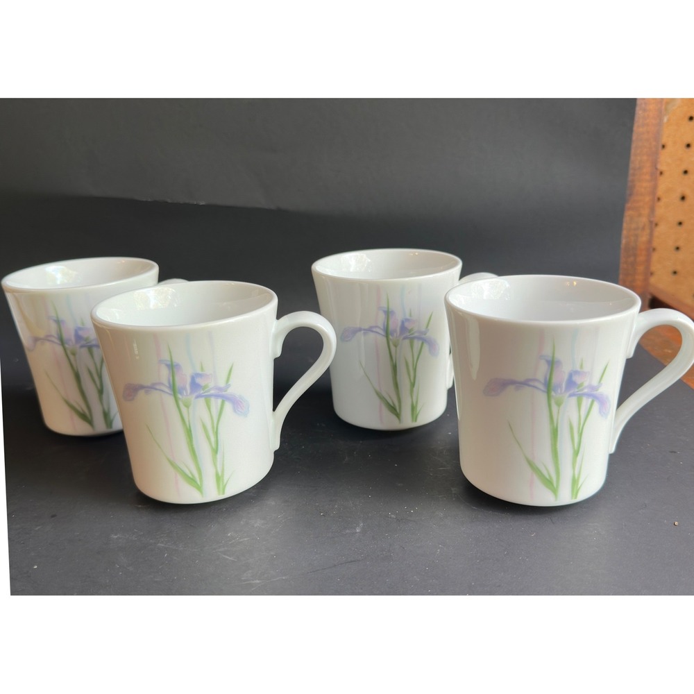 Corelle Shadow Iris Coffee Mugs Set of 4 Corning 10 oz Purple Floral Cottagecore